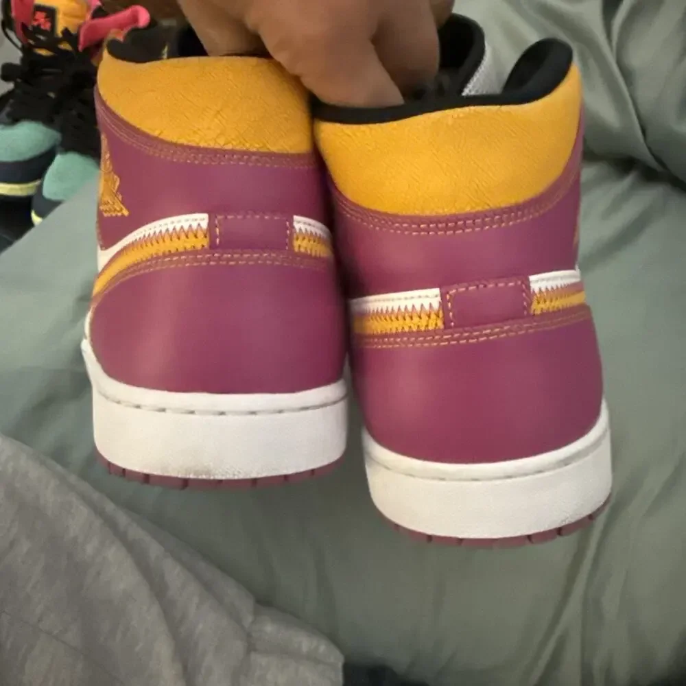 Size 15 - Air Jordan 1 Mid Día de Muertos